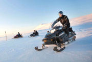 voyage motoneige raid motoneige cercle polaire arctique
